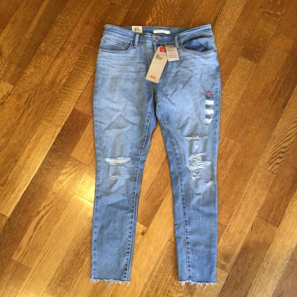 NWT Levi’s 711 Skinny Ankle Sculpt Soft Jeans - Picture 1 of 11